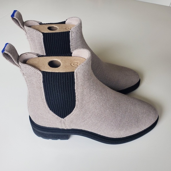 Rothy's Shoes - NEW Rothy's Lug Boot in Dove - Size 6 - originally $269
